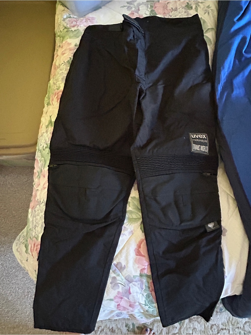 UVEX Track World Women's Black Cargo Pants